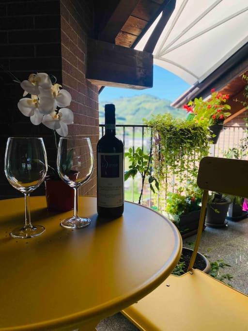 Attico Nel Cuore Delle Langhe - Free Parking Wi-Fi E Ac Alba  Luaran gambar